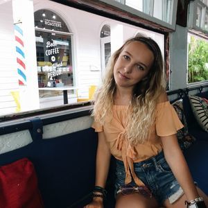 Meet your Posher, Sylvia